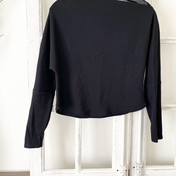 Black, Asymetric Top, Cotton, Long Sleeve, Medium - Picture 2 of 7